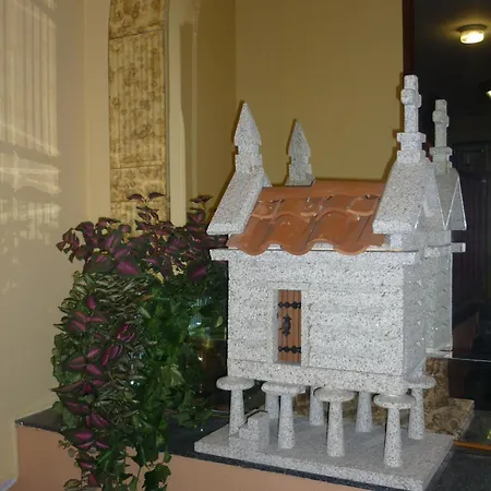 Szálloda Francisco Javier *